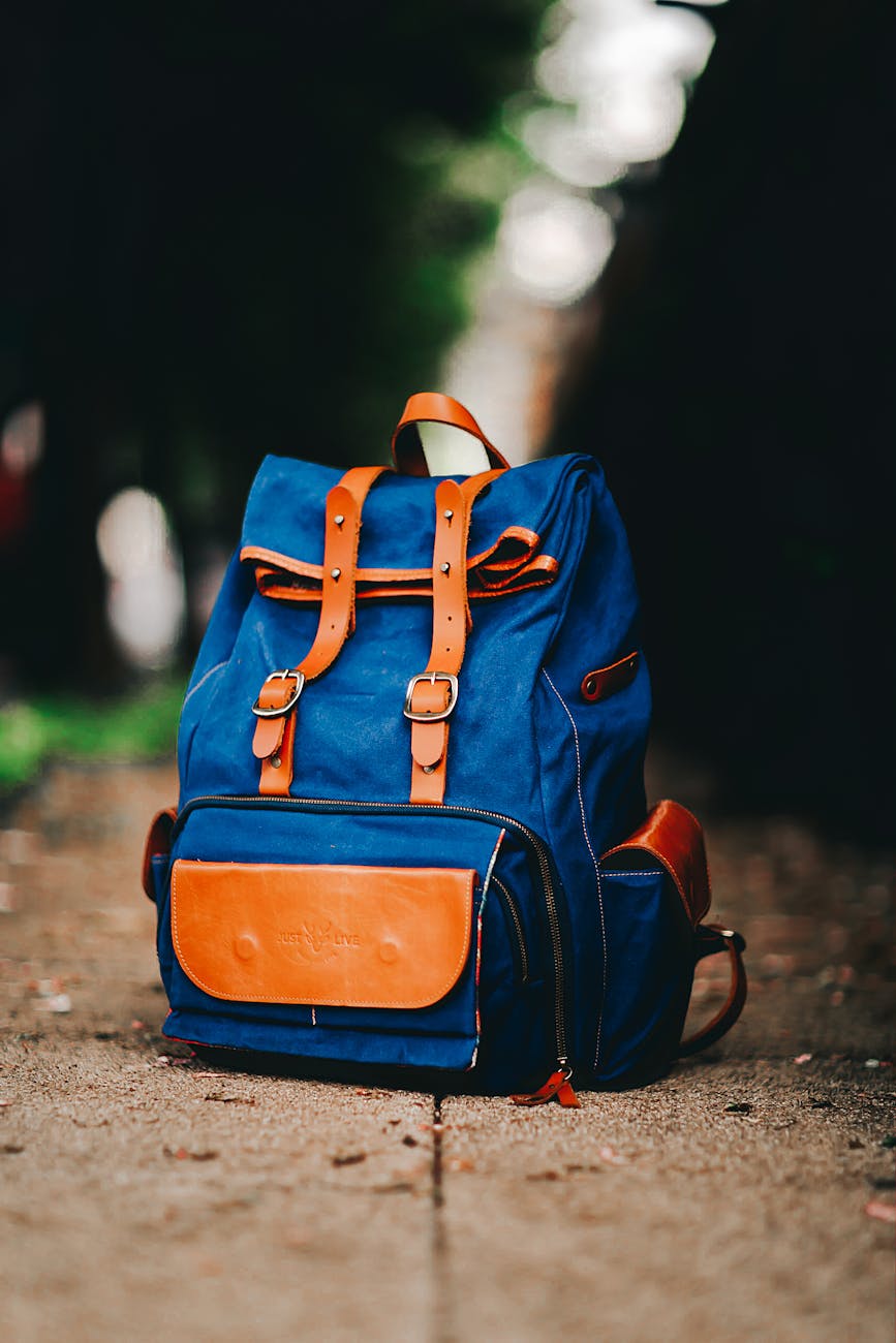 Cartable classique VS sac à dos ergonomique : lequel est le plus pratique pour les enfants en 2025 ? 🎒🖍️