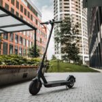 Trottinette électrique vs vélo pliant : quel transport fera fureur en septembre ? ⚡🚲